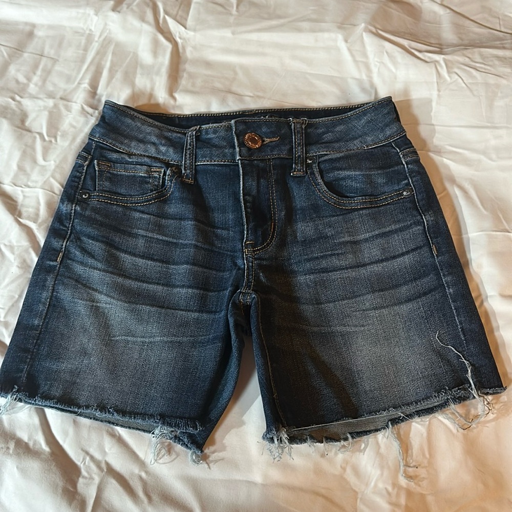 American Eagle Super Super Stretch Midi Blue Jean Shorts